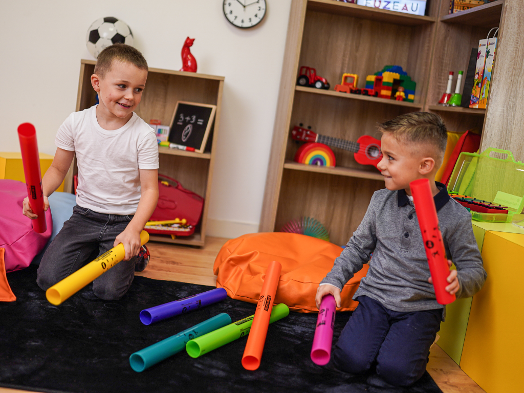 ENFANTS INSTRUMENTS DE MUSIQUE 6-8 ANS